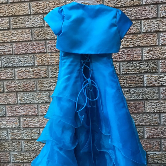 A Fancy Kids ball dress - Picture 2 of 2